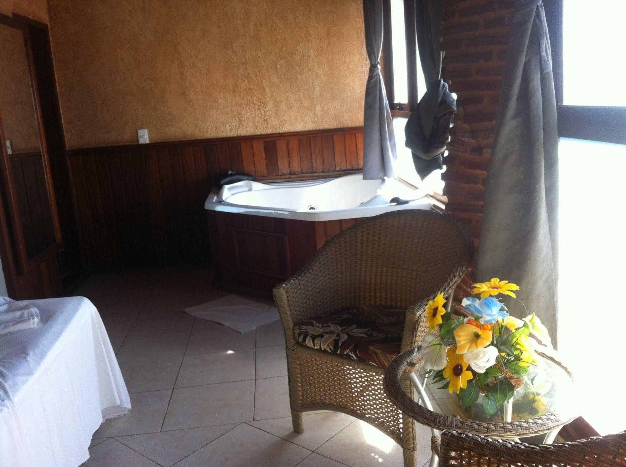 Pousada Do Toby Hotel Canoa Quebrada Exterior photo